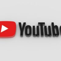 YouTube Otomatik Seslendirme Ozelligini Kuresel Olarak Genisletiyor